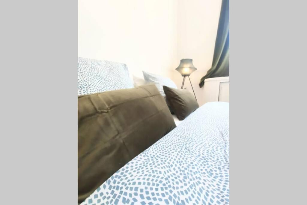 Le Saint Du Vieux Port Apartment Marseille Ngoại thất bức ảnh